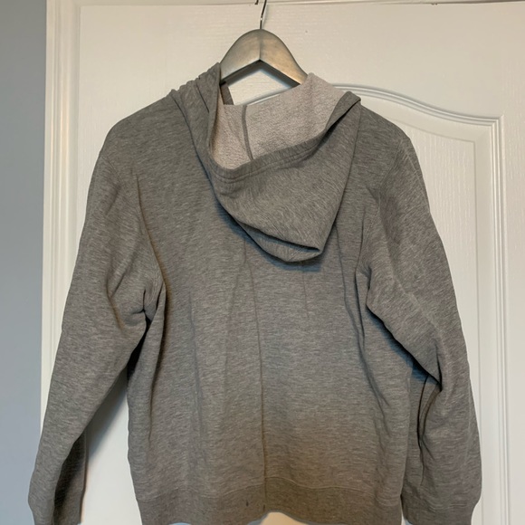 thrifted roots sweater - Picture 2 of 3